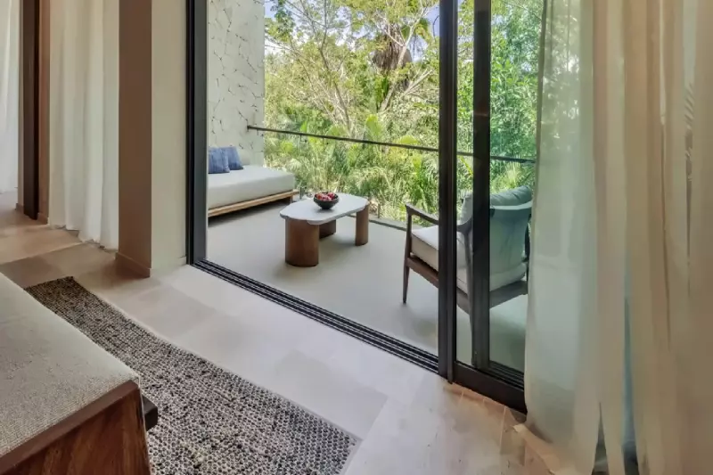 Sanctuary Lagoon Area Suite