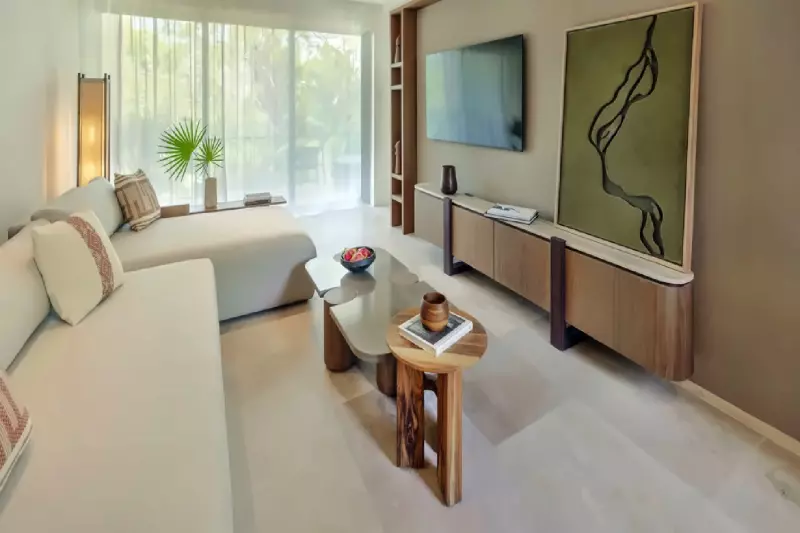 Serenity Beachfront Suite 