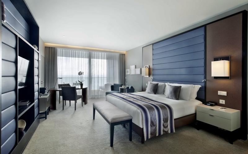 Junior Garden View Suite