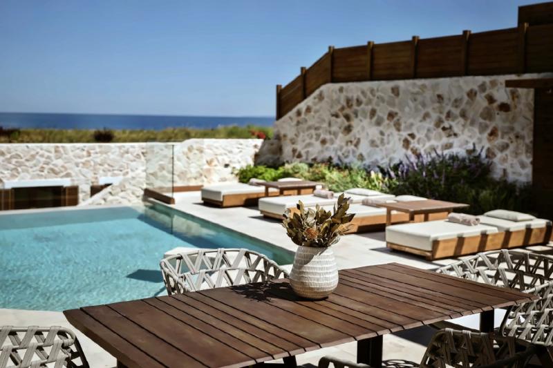 3 Bedroom Comfort Sea View Pool Villa
