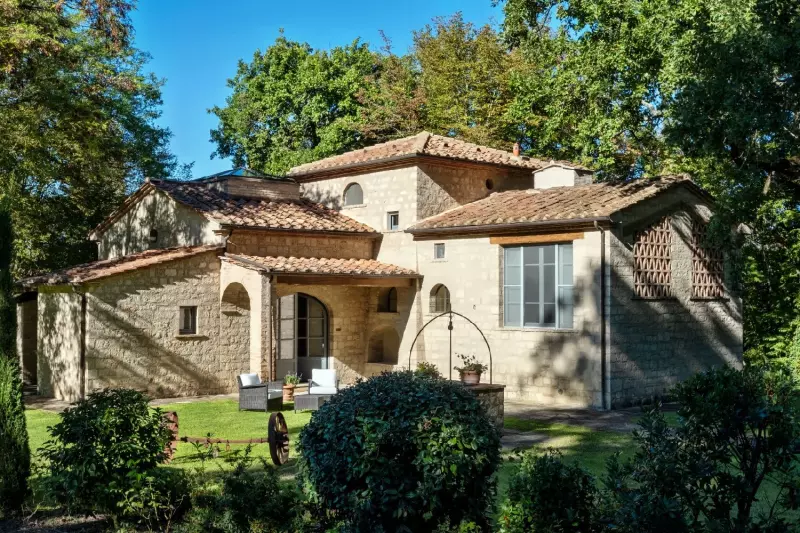 2 Bedroom Artists House