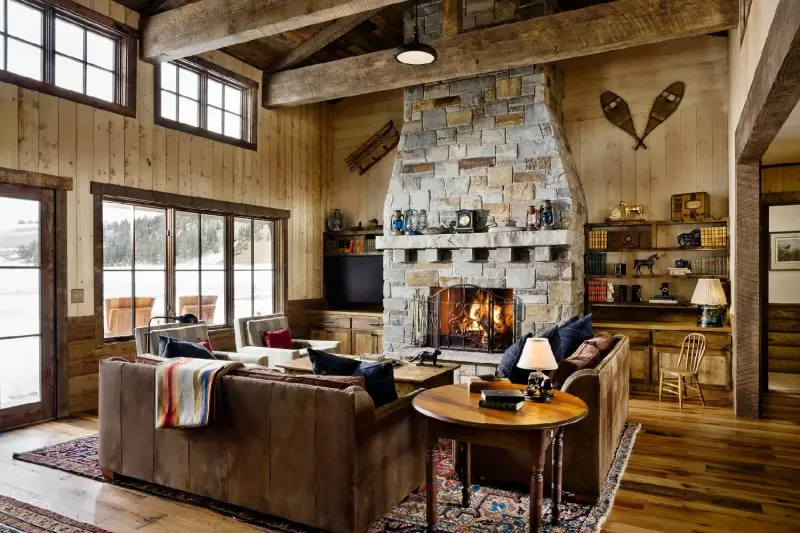 3 Bedroom Red Tail Cabin 