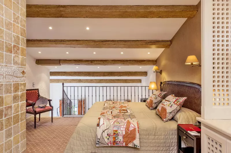 Signature Duplex Room