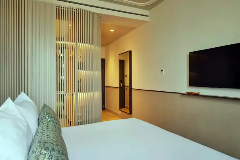 2 Bedroom Connecting Family Rooms