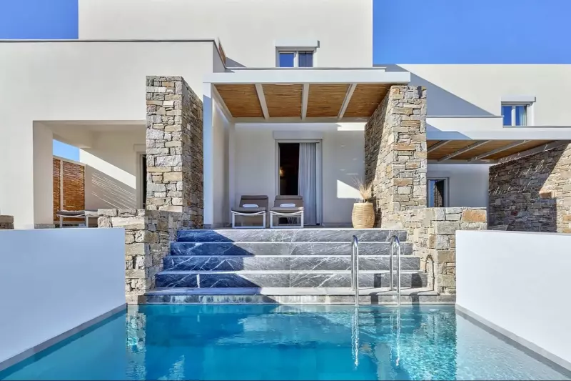 Summer Pool Sea View Suite