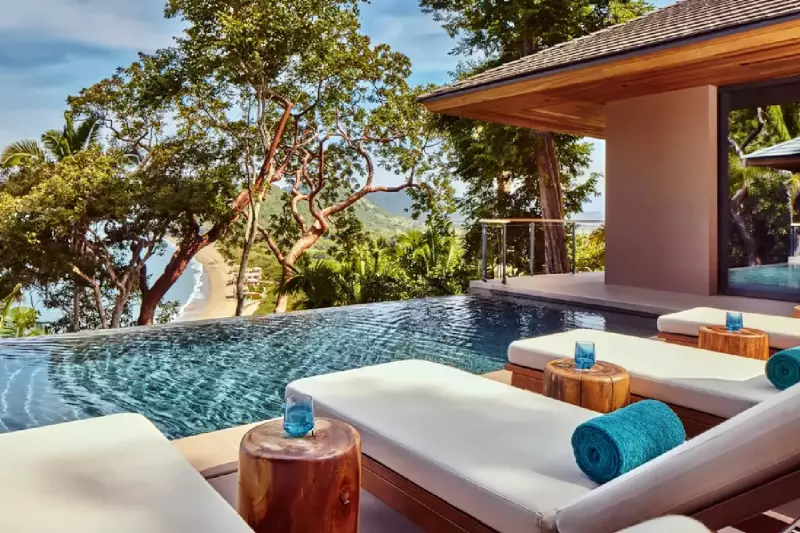 5 Bedroom Private Home 03