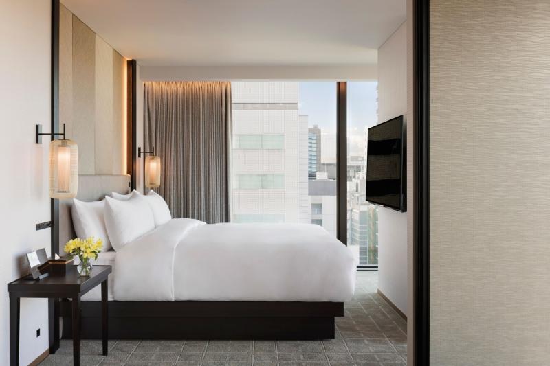 Junior City View Suite