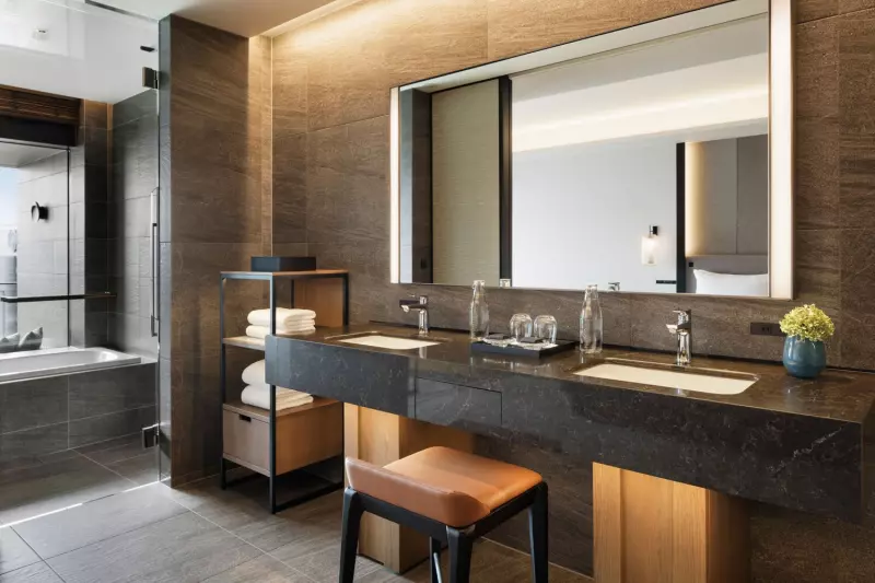 Premier Park View Room