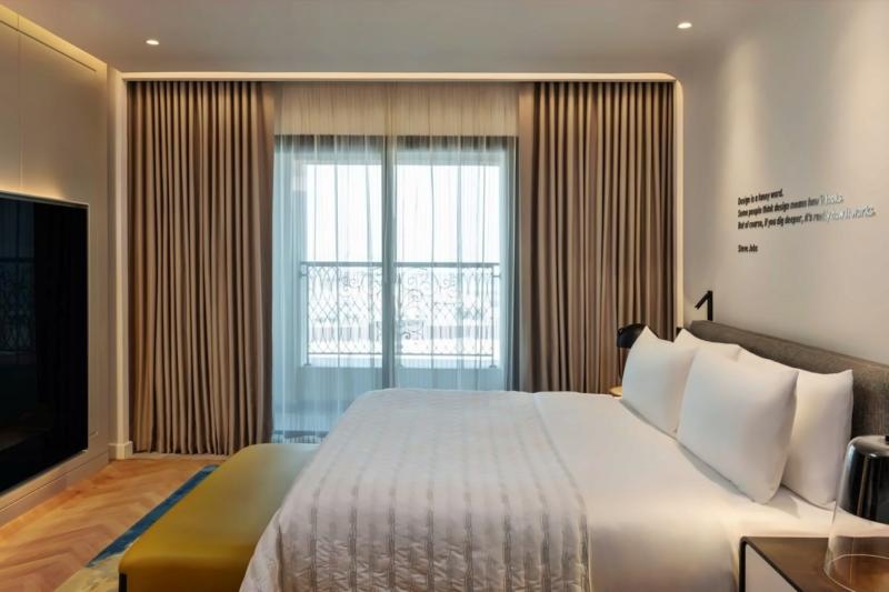 Deluxe Studio Apartment