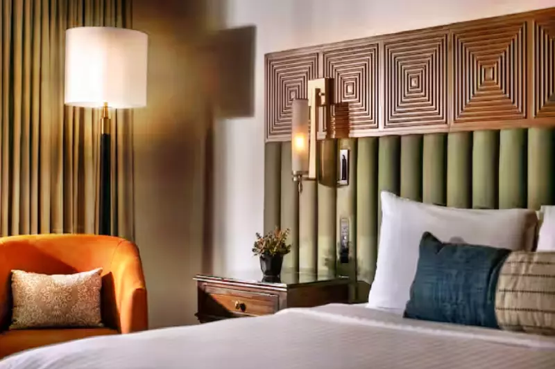 Deluxe Hill Country View Room