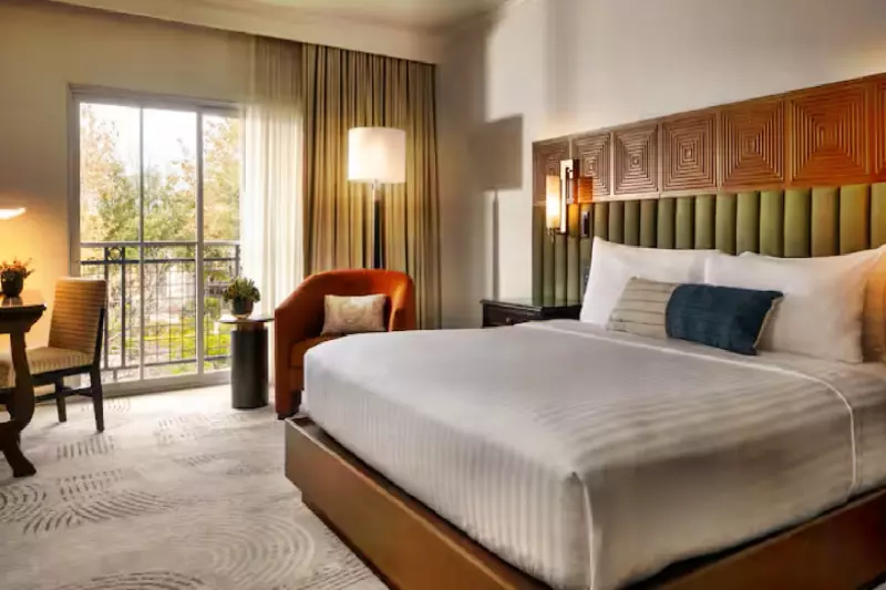 Deluxe City View Room