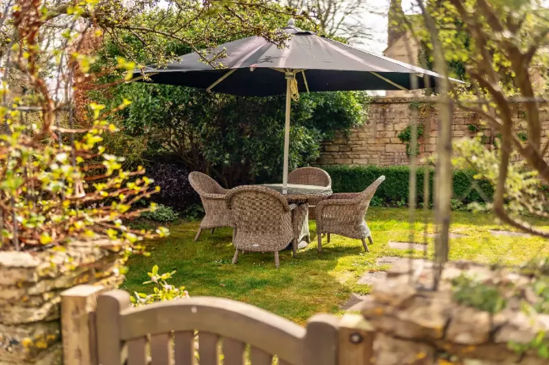 3 Bedroom Country Cottage