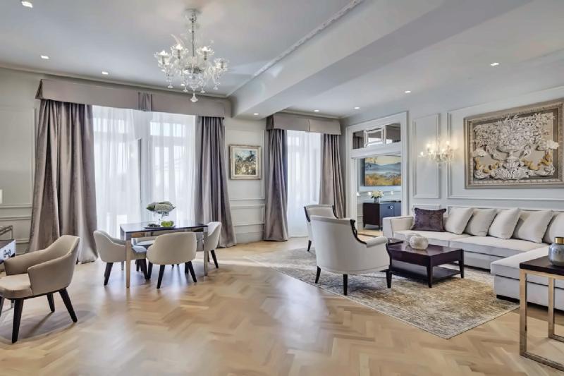 Presidential Suite