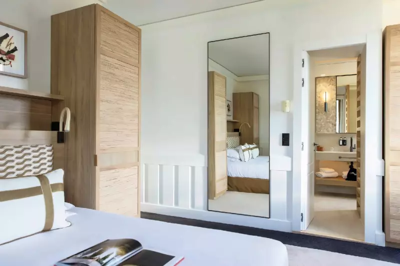 Historic Building Superior Mountain View Room