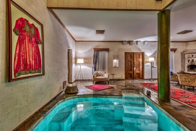 Konak Pool Suite