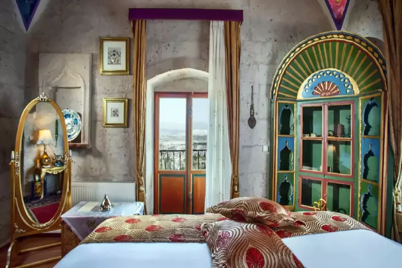 Eflatun Imperial Suite