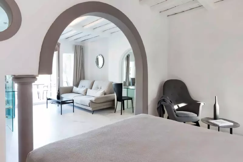 Deluxe Sea View Suite