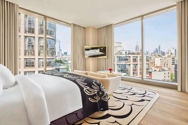 Signature Corner Room