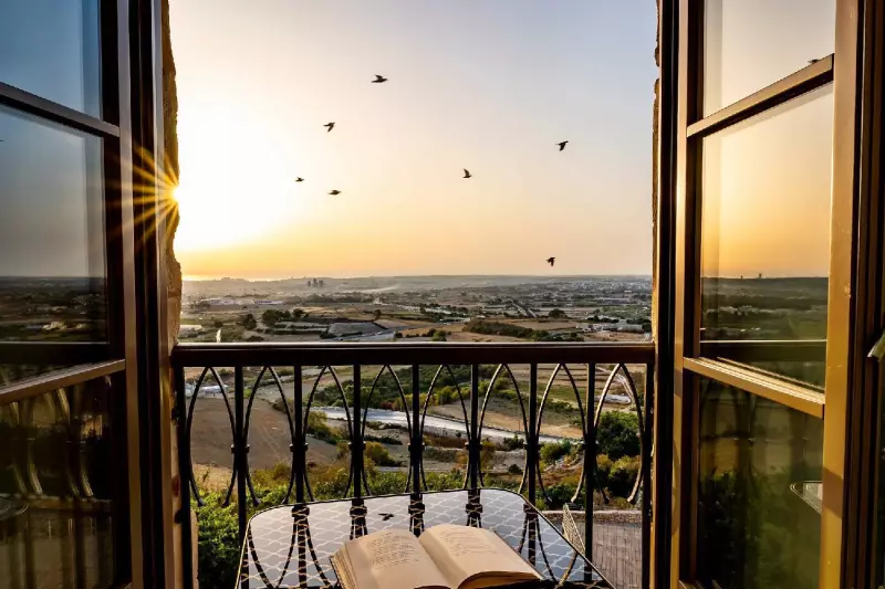 Deluxe Panoramic View Room