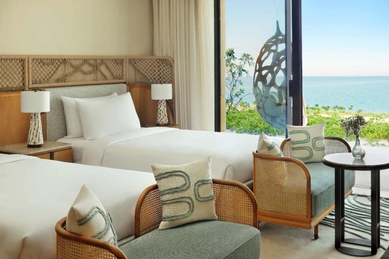 2 Bedroom Beachfront Family Suite