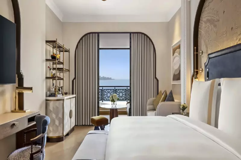 Deluxe Ocean Skyline Room