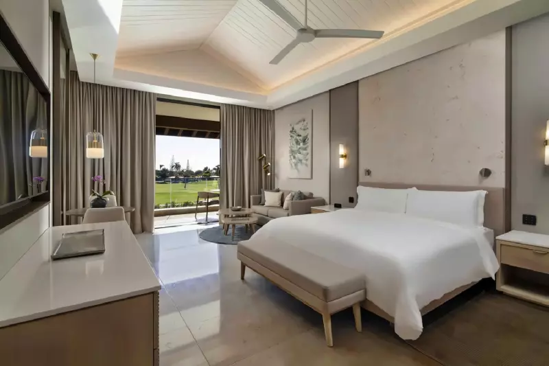 Premier Jr. Balcony Suite 