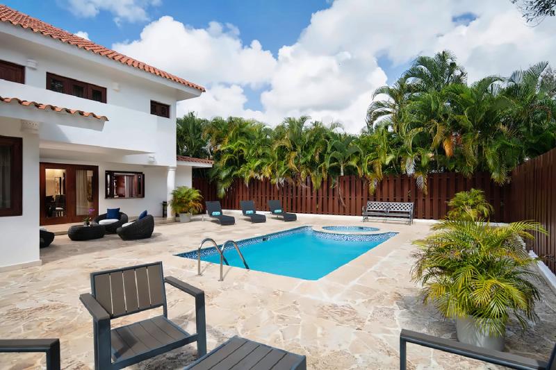 4 Bedroom Classic Pool Villa