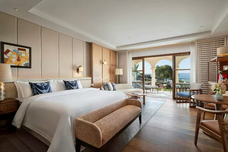 Grand Junior Sea View Suite