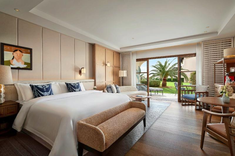 Grand Junior Garden Access Suite