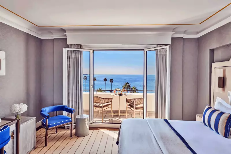 Deluxe Sea View Suite
