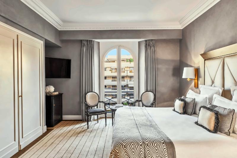 Deluxe City View Room