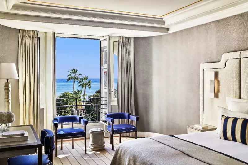 Prestige Sea View Room