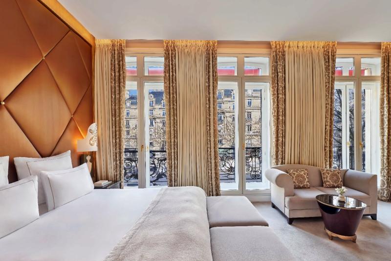 Prestige Champs-Elysees Junior Suite