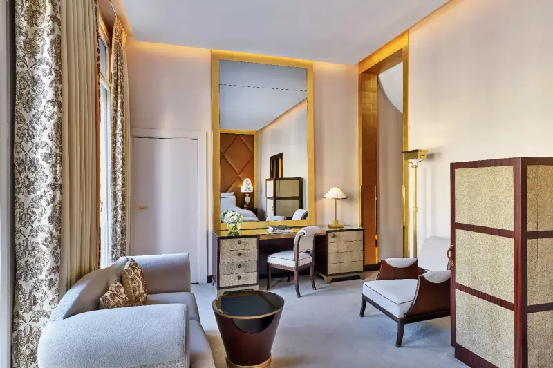 Prestige Champs-Elysees Junior Suite