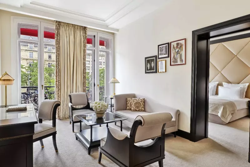 Prestige Champs-Elysees Suite