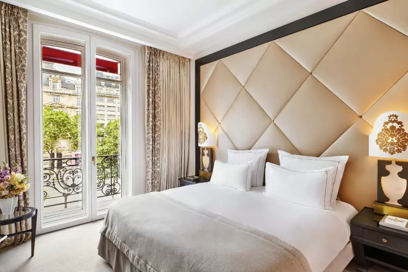 Prestige Champs-Elysees Suite