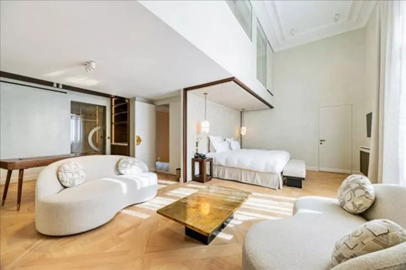 Courcelles Apartment