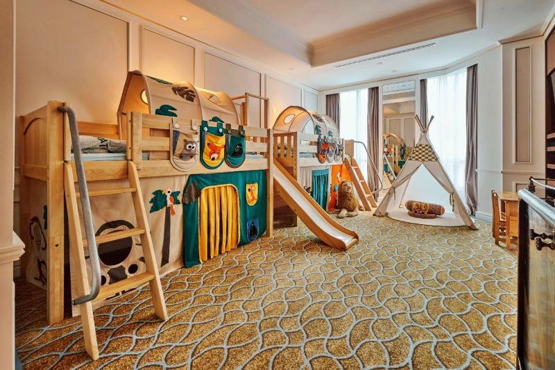 Family Club Suite