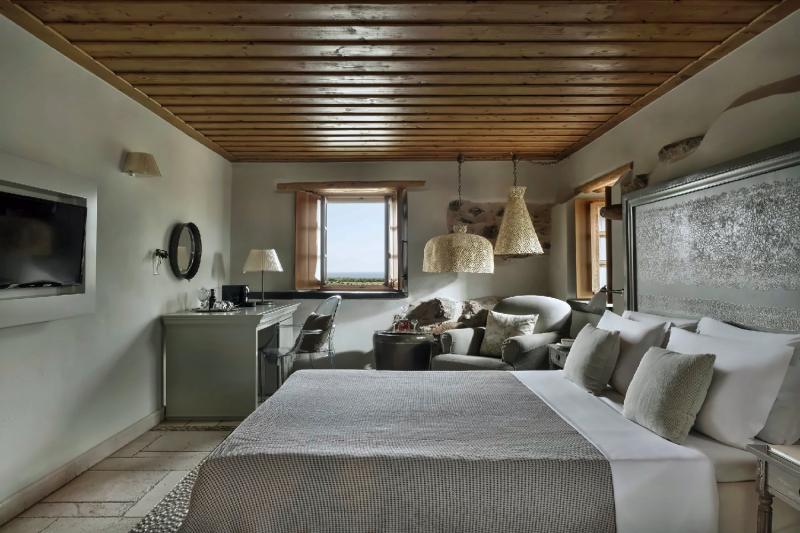 Manor Room