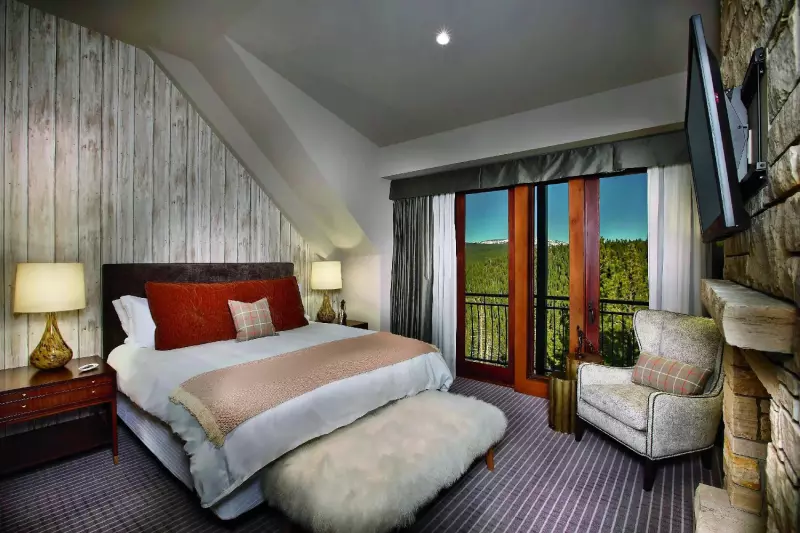 3 Bedroom Valley View Residence