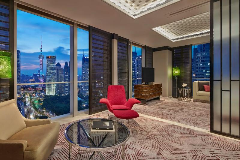 Club Regent Suite 
