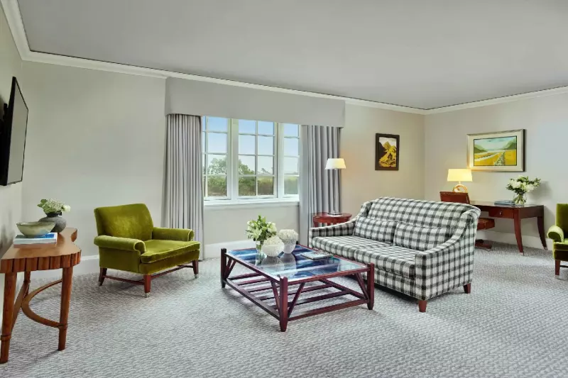 Deluxe  Land View Suite