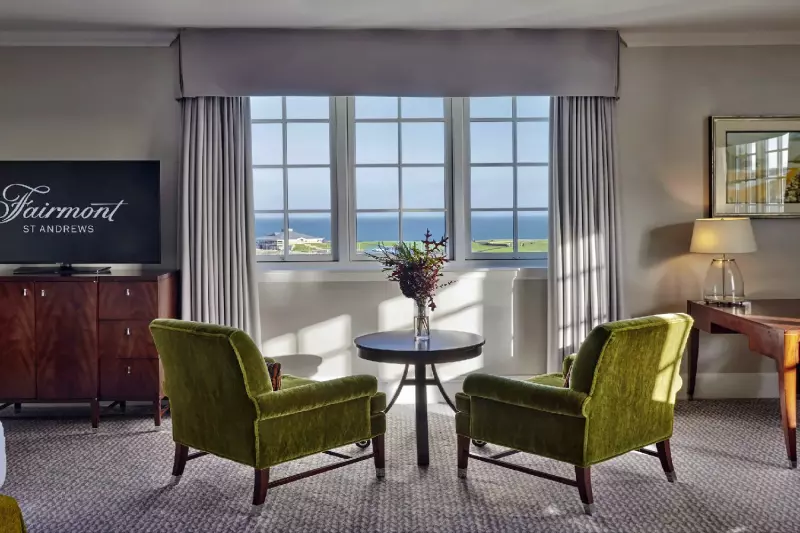 Deluxe Sea View Suite