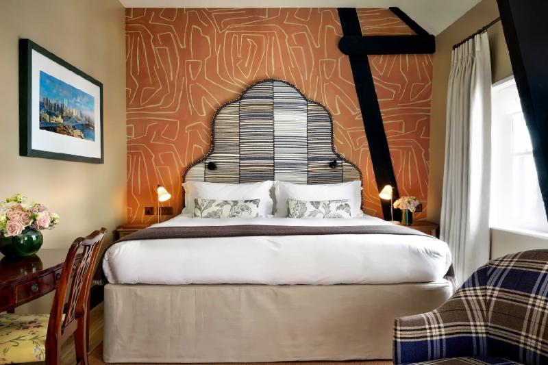 Carriage House Room 