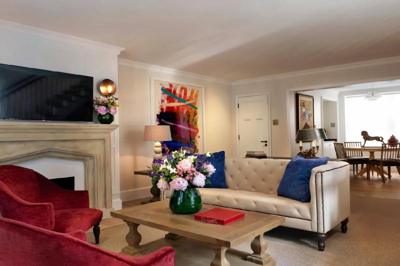 Gatehouse Suite