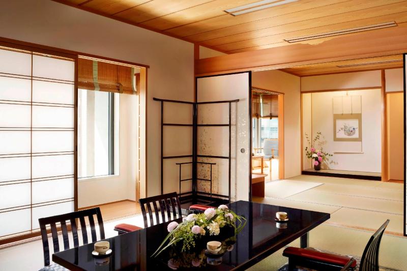 Japanese Suite 