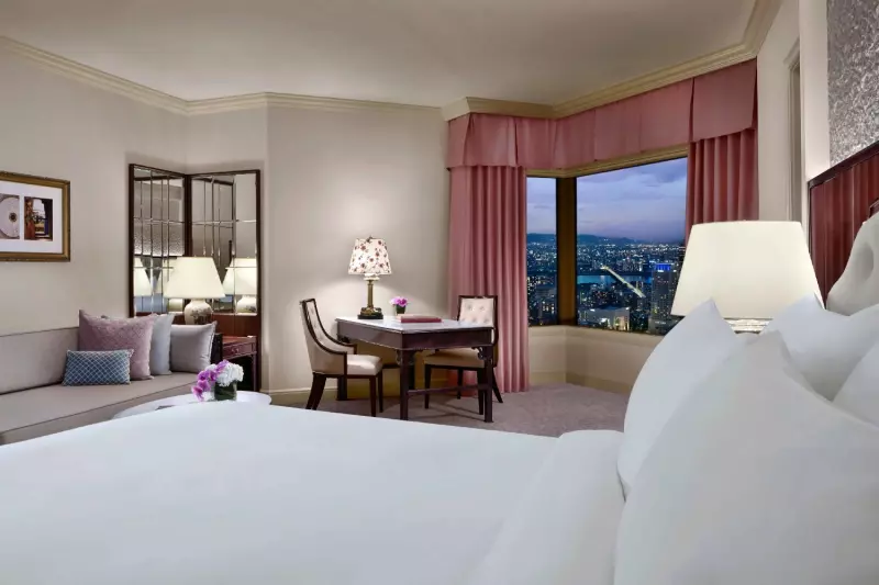 Junior Skyview Suite