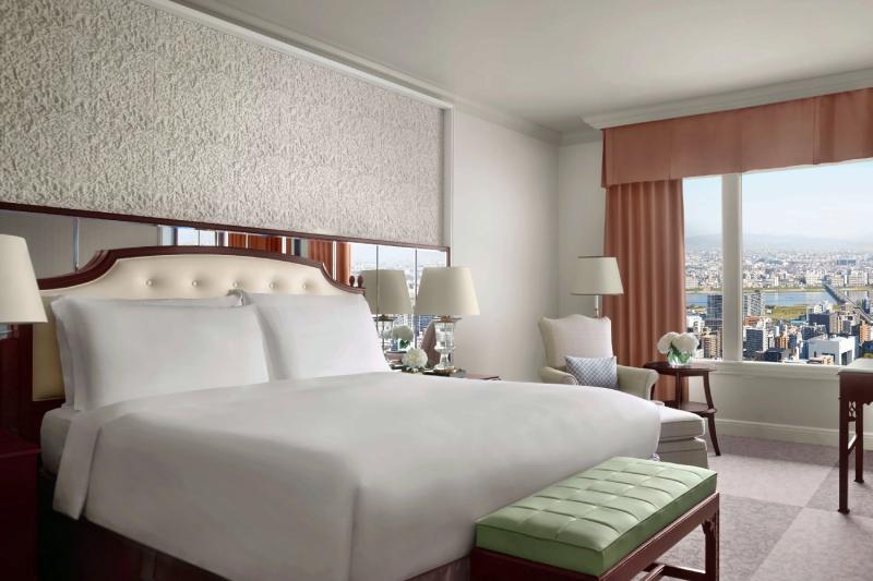 Superior Club Room