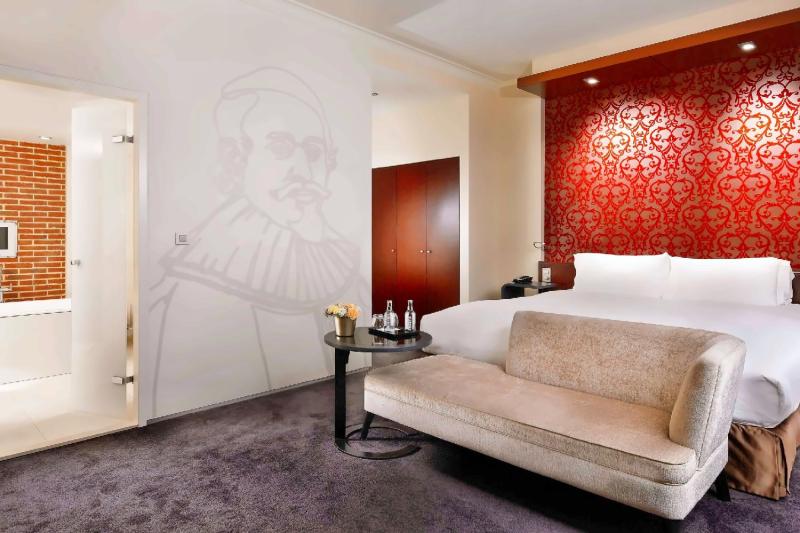 Prestige Canal View Suite