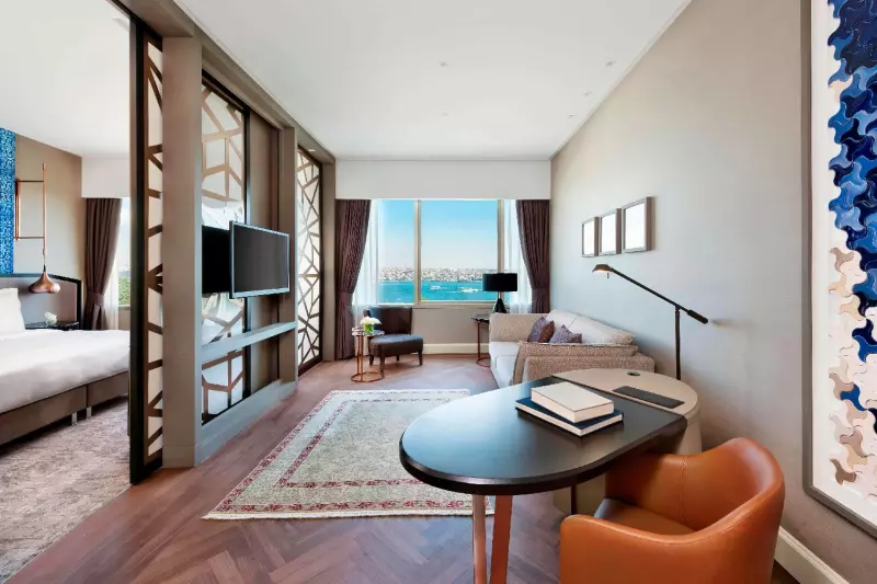 Bosphorus View Club Suite